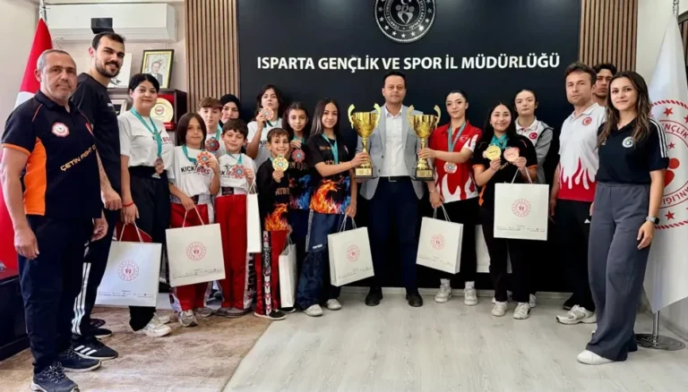 Ispartalı Kickboksçulardan Dünya Kupası’nda tarihi başarı