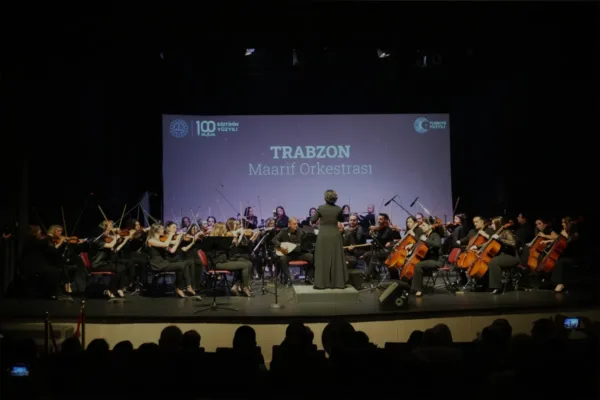 Maarif Orkestrası Trabzon’un Kültür Sahnesine Damga Vuruyor