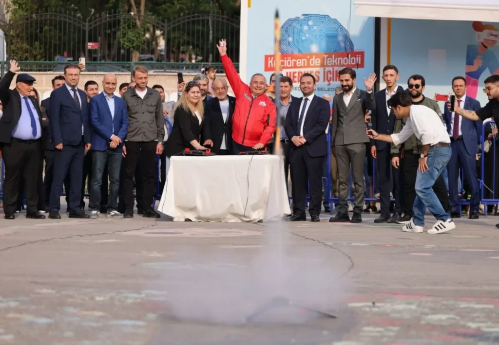 Keçiören’de model roketler gökyüzüyle buluştu