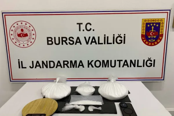 Bursa’da uyuşturucu operasyonu: 2 kilo metamfetamin yakalandı