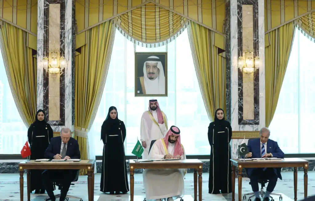 Türkiye, Suudi Arabistan ve Pakistan’dan ortak savunma anlaşması