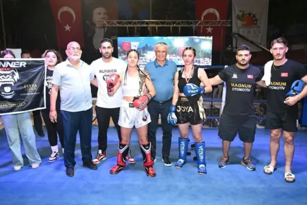 Antalya Kemer’de kick boks gecesi