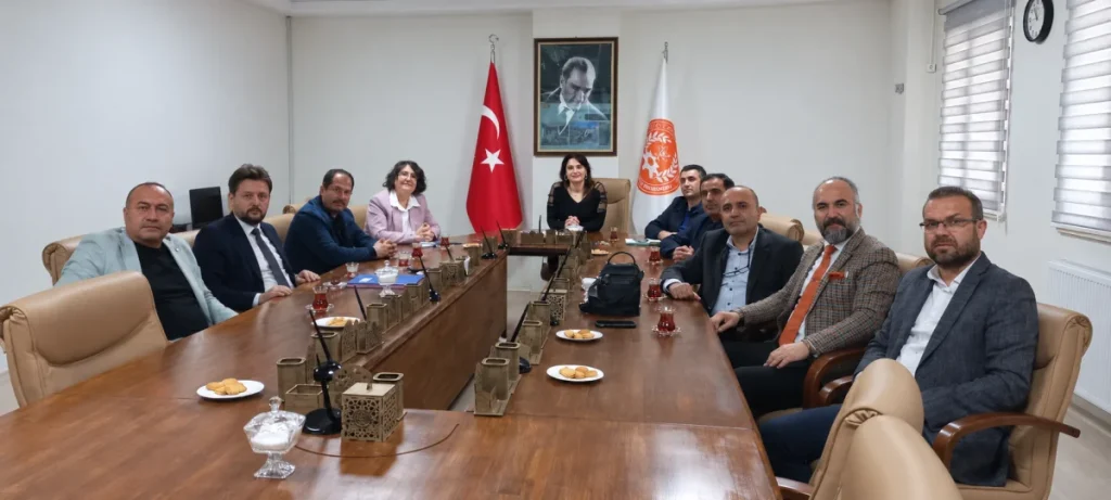 Sivas’ta mesleki eğitim için üniversite ve iş dünyası buluştu