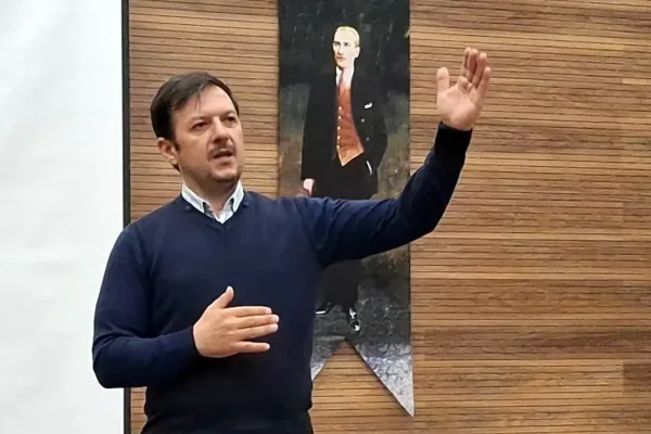 İlçe Milli Eğitim Müdürlüğünün “Okul müdürlerini”  bilgilendirme semineri