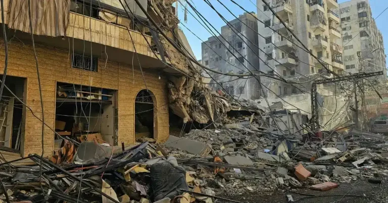 Lübnan’da saldırılarda can kaybı 2 bin 696’ya çıktı