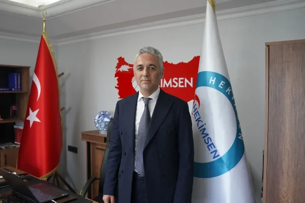 Hekimsen Başkanı Uzm. Dr. Adil Kurban’dan sağlıkta şiddete karşı müzikli protesto