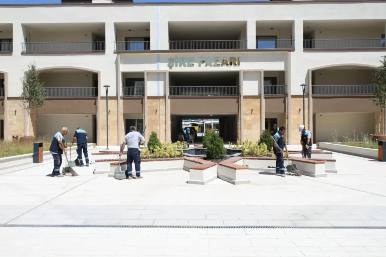 Battalgazi Belediyesi’nden esnafa temiz çalışma ortamı