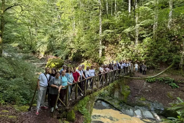 Kayalıdere Volkanik Şelaleleri’nde Jeolojik Miras Yürüyüşü ve Arazi Sanatı Etkinliği düzenlendi