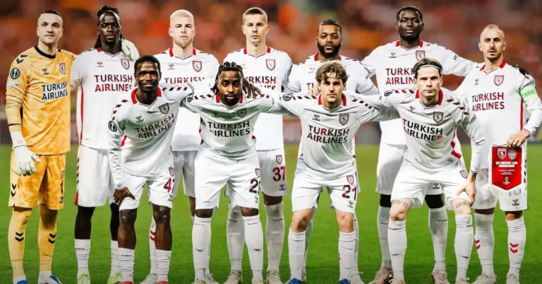 Samsunspor’da 4 futbolcuyla yollar ayrıldı