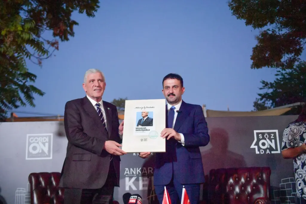 AKK “SözOnda Deneyim Paylaşım Platformu” söyleşilerinde İYİ Parti Genel Başkanı Müsavat Dervişoğlu’nu ağırladı