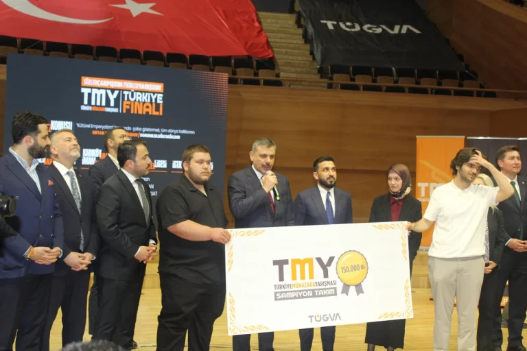 Türkiye’nin en büyük münazara organizasyonu Ankara’da final yaptı