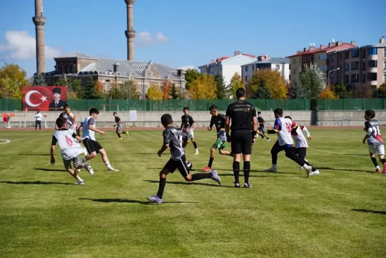 U14 Milli Takım futbolcu seçmeleri Kars’ta yapıldı