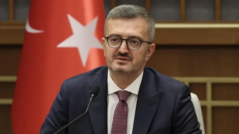 İletişim Başkanı Duran: 2 bin 500’ü aşkın medya mensubu zirveyi buradan takip edecek