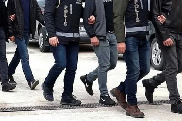 Adana merkezli soruşturmada Alparslan Kuytul ve eşi tutuklandı