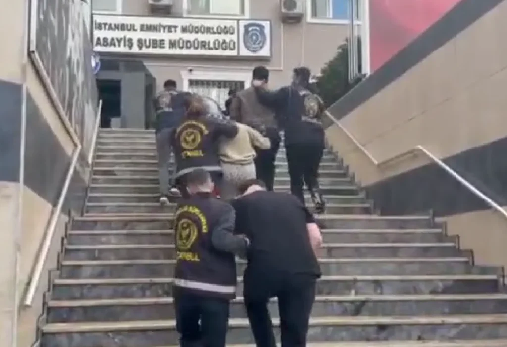 Sosyal medyada şiddet içerikli yayınlara 10 ilde operasyon