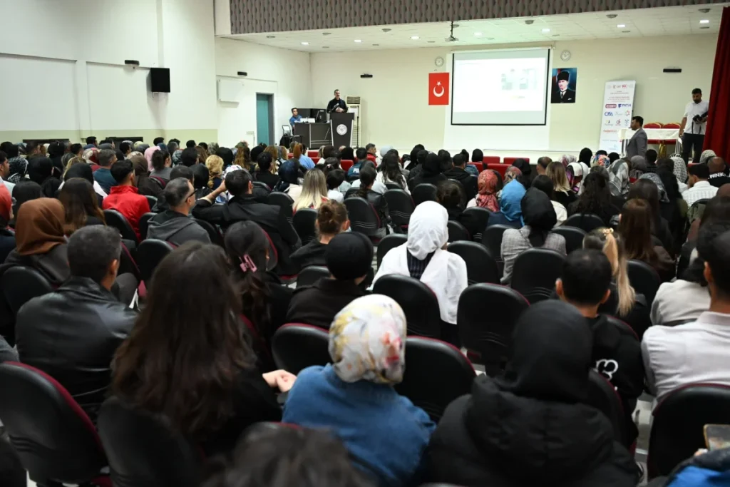 Elazığ’da okul bahçe görevlilerine güvenlik eğitimi verildi