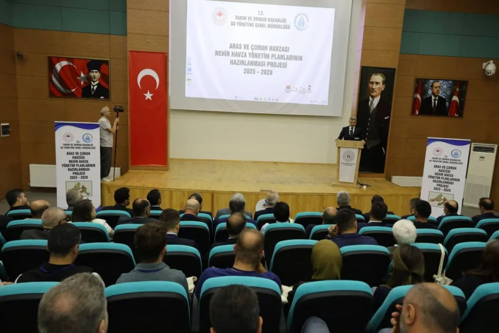 Artvin Valisi Ergün,” Su kaynaklarının planlı, verimli ve sürdürülebilir şekilde yönetilmesi çok büyük önem arz ediyor”