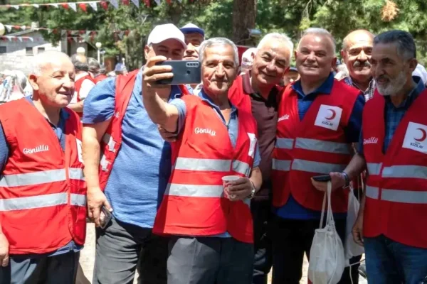 Yurt Kardeşliği 60. Yıl Buluşması duygusal anlara sahne oldu