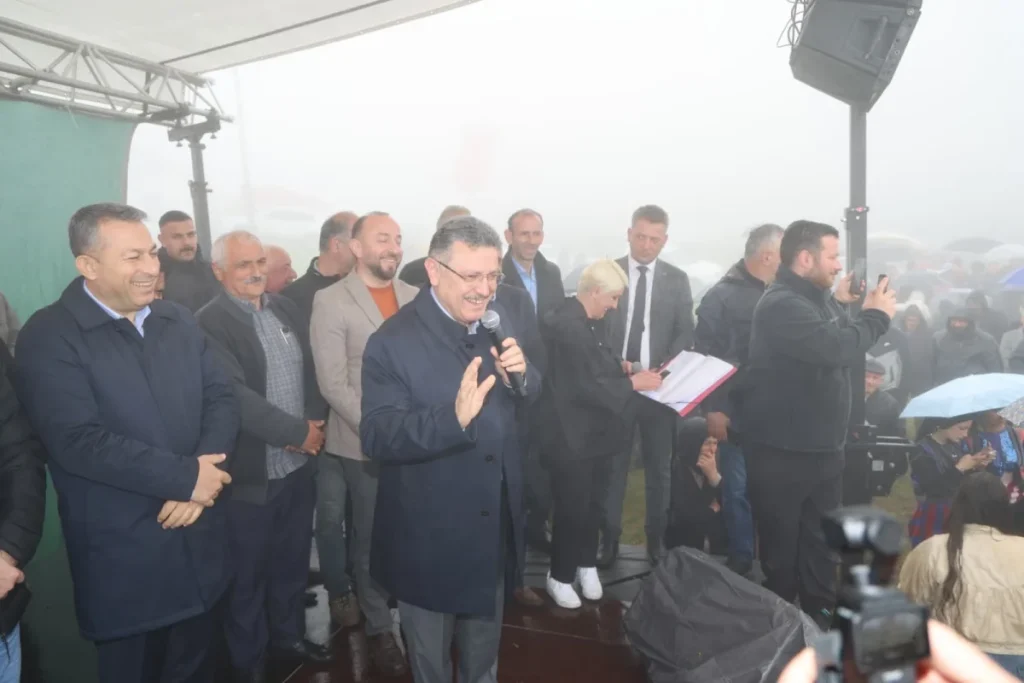 Kavalık Yaylası’nda birlik mesajı: Karadağ yolu tamamlanıyor
