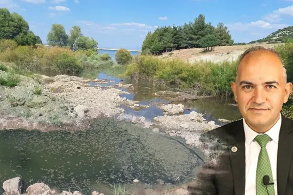 Tefenni’de kanalizasyon baraja akıyor
