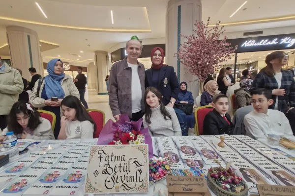 Erzurum’da geleceğin yazarları sahneye çıktı