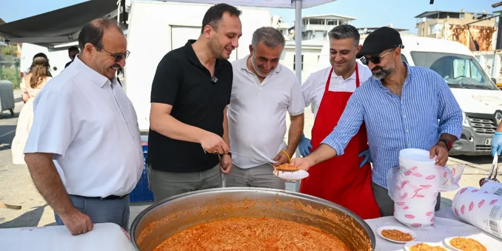 Bornova’da berekete dönüşen toprak