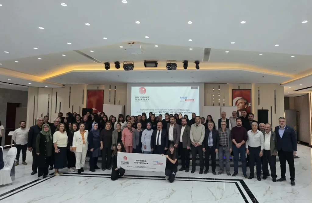 Adana’da “100 Genç, 100 Yetenek” projesi tanıtıldı