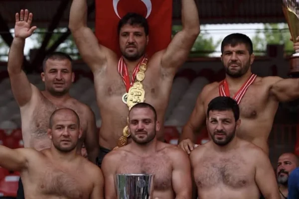 Başpehlivan Recep Kara er meydanlarına veda ediyor