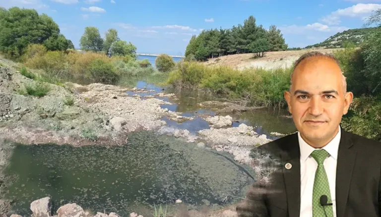 Tefenni’de kanalizasyon baraja akıyor