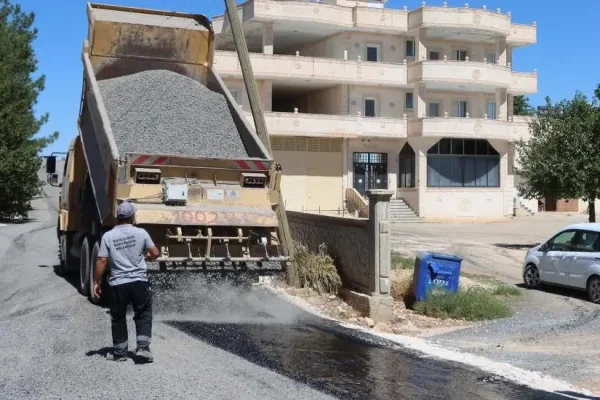 Şanlıurfa Büyükşehir, Viranşehir’de kırsal yolları yeniliyor