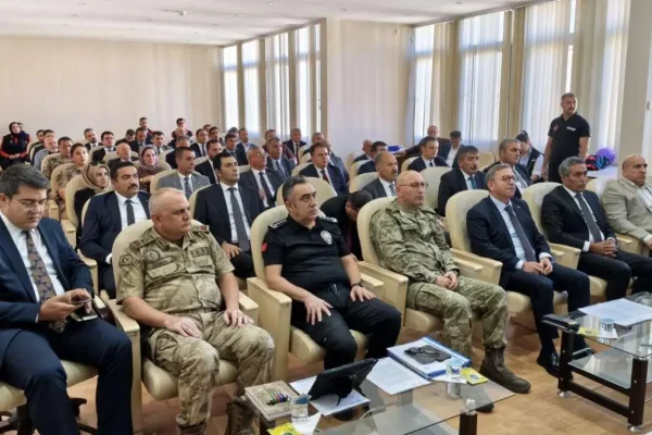 Kars’ta afet risklerini azaltma çalışmaları masaya yatırıldı