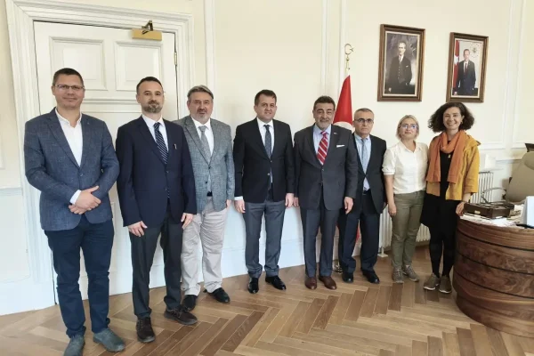 Çukurova Üniversitesi’nden Edinburgh’da diplomasi, eğitim ve iş dünyası temasları
