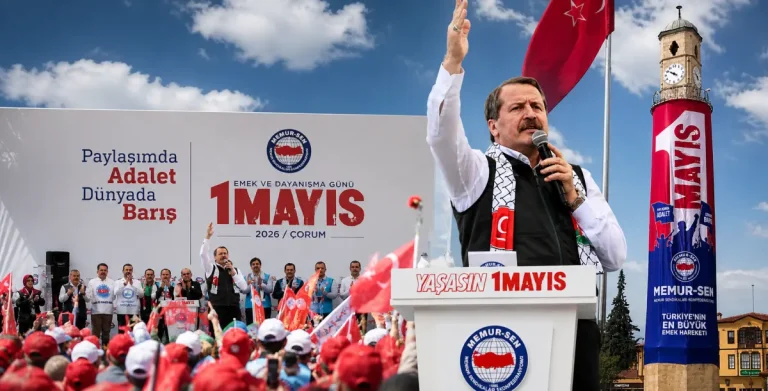 Çorum’da 1 Mayıs mitingi: Memur-Sen’den “Adalet ve Barış” mesajı