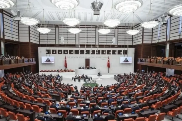 Emniyet Teşkilat Kanunu’na ilişkin düzenlemeleri içeren tasarı TBMM’den geçti