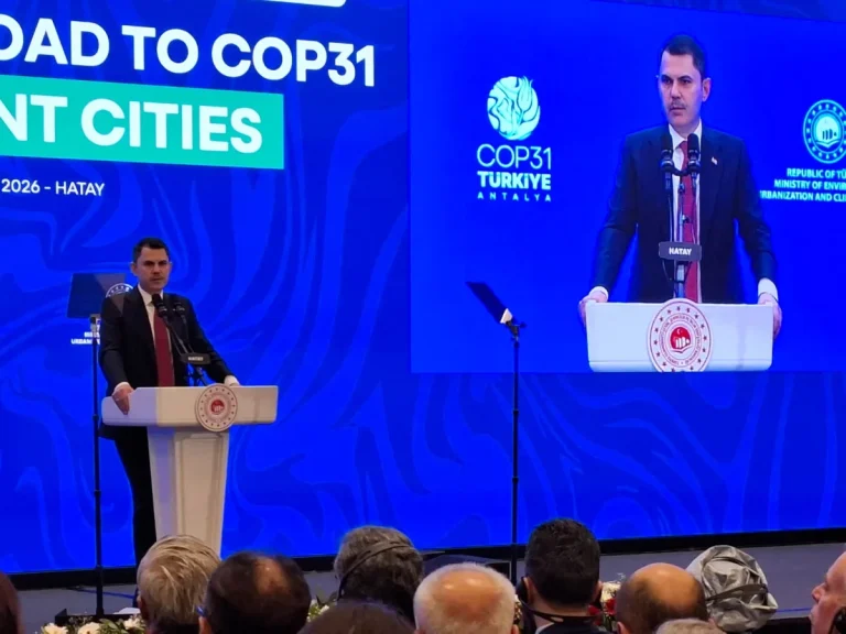 Hatay’da “Dirençli Şehirler” paneli: Murat Kurum’dan iklim ve şehircilik vurgusu