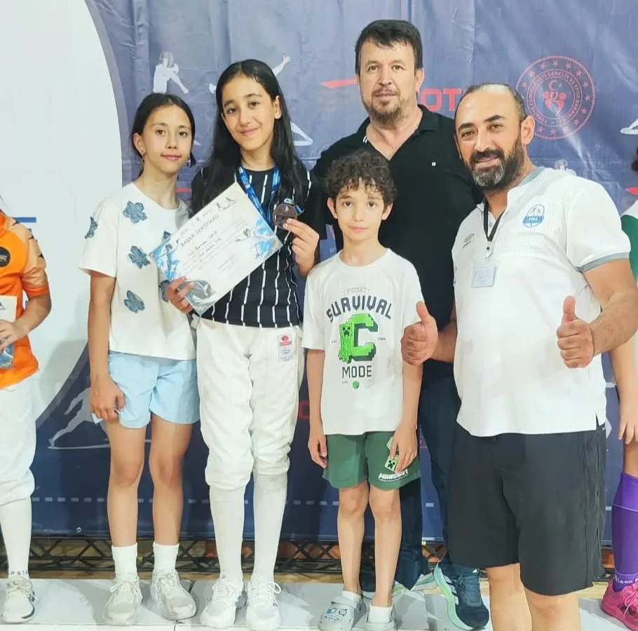 Elif Reyyan Kaya’dan Türkiye üçüncülüğü