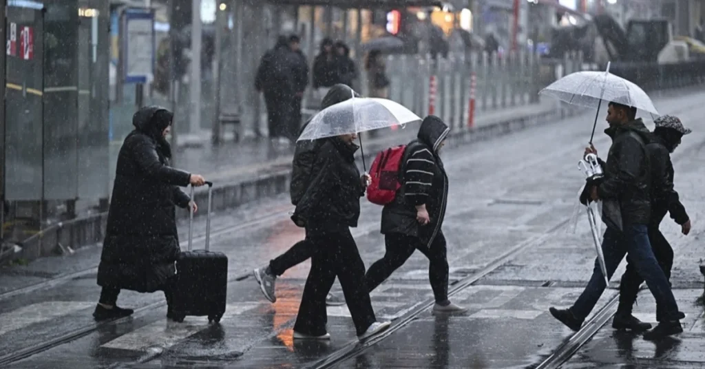 Meteoroloji’den hafta sonuna yurtta sağanak alarmı