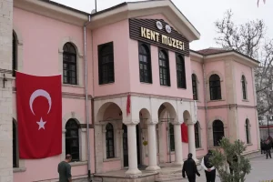 Elazığ’da müzeler ziyaretçi akınına uğradı