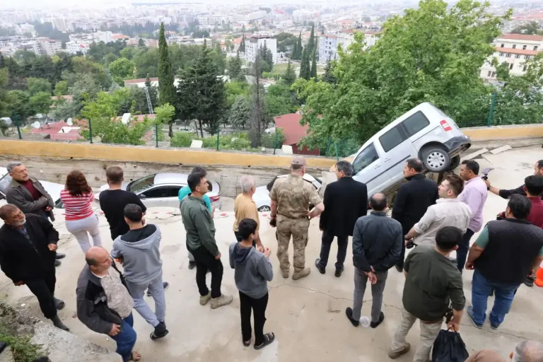 Hatay’da yağışın etkilediği bölgelerde çalışmalar sürüyor