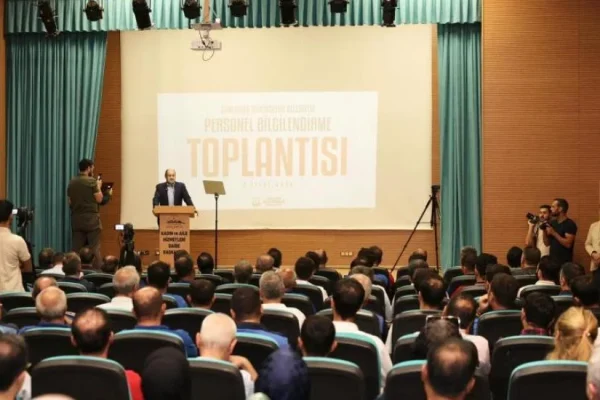 Başkan Gülpınar’dan Büyükşehir Belediyesi personeline zam müjdesi