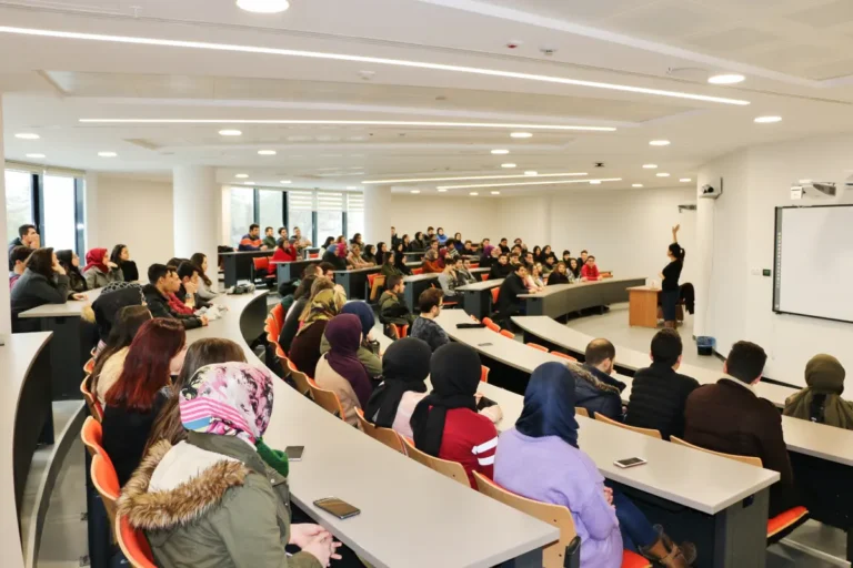 YÖK’ten yurt dışında eğitim planlayan adaylara denklik uyarısı