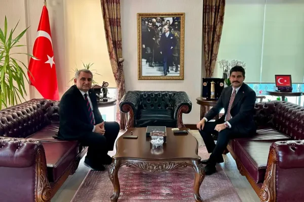 Rektör Aydın’dan Hopa Kaymakamı Karakaya’ya ziyaret