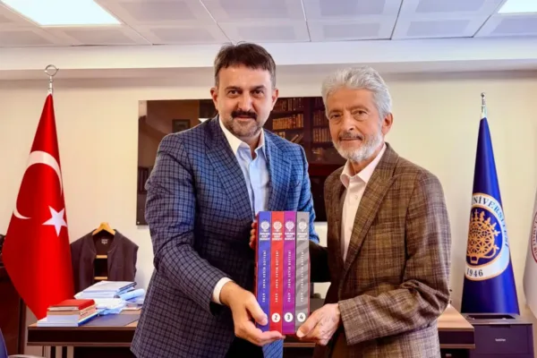 AKK Başkanı Halil İbrahim Yılmaz Prof. Dr. Mustafa Tuna’yı ziyaret etti
