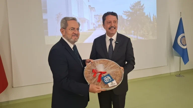 Ankara Üniversitesi Rektörü, Beypazarı Meslek Yüksekokulu’nu ziyaret etti