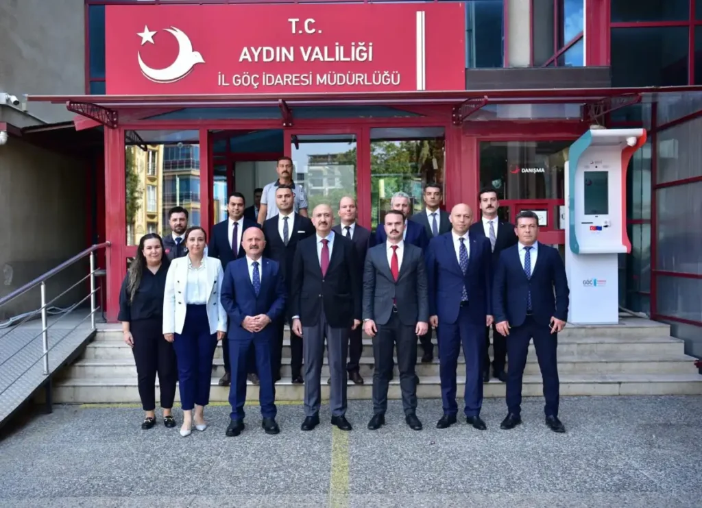 İçişleri Bakan Yardımcısı Cangir, Aydın’da Vali Varol ile görüştü