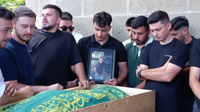 21 yaşındaki Enes Eren alacak sebebi ile canından oldu