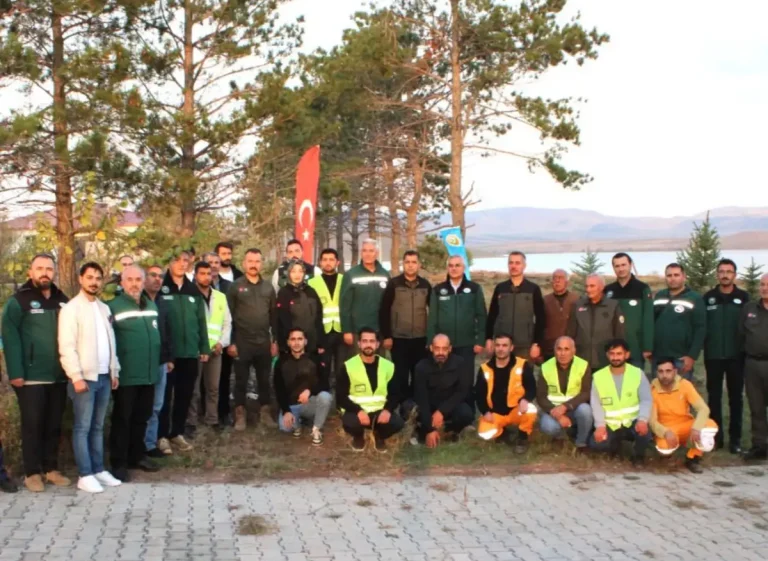 Kars’ta Arpaçay Barajı çevresine 7 bin 500 fidan dikildi