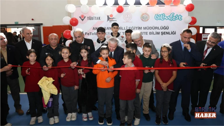Aksaray’da “Teneffüste Bilim Şenliği” öğrencileri buluşturdu