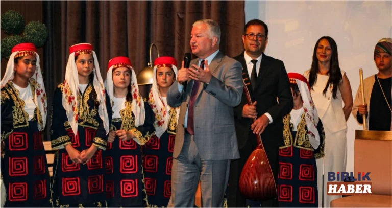 “Sözün Kalbe Dokunduğu Gece” Programı Büyük Beğeni Topladı
