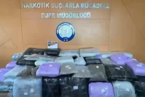 Narkotikten dev operasyon: 371 kilo uyuşturucu ele geçirildi